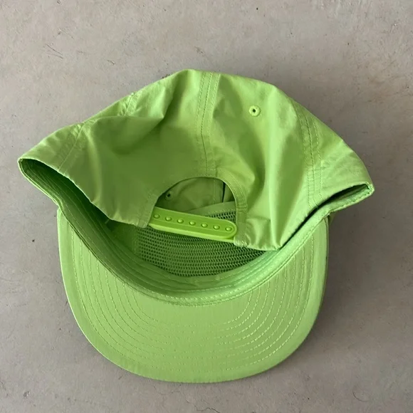 Sale!! New Brooks Sports Nylon SnapBack Lightweight Adjustable-snap Running hat - Picture 3 of 7